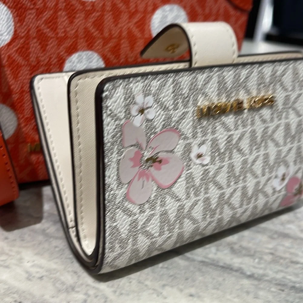 Michael Kors Jet Set Md Floral Embellished Sign Logo Bi-fold Wallet Bifold ZP - Picture 7 of 16